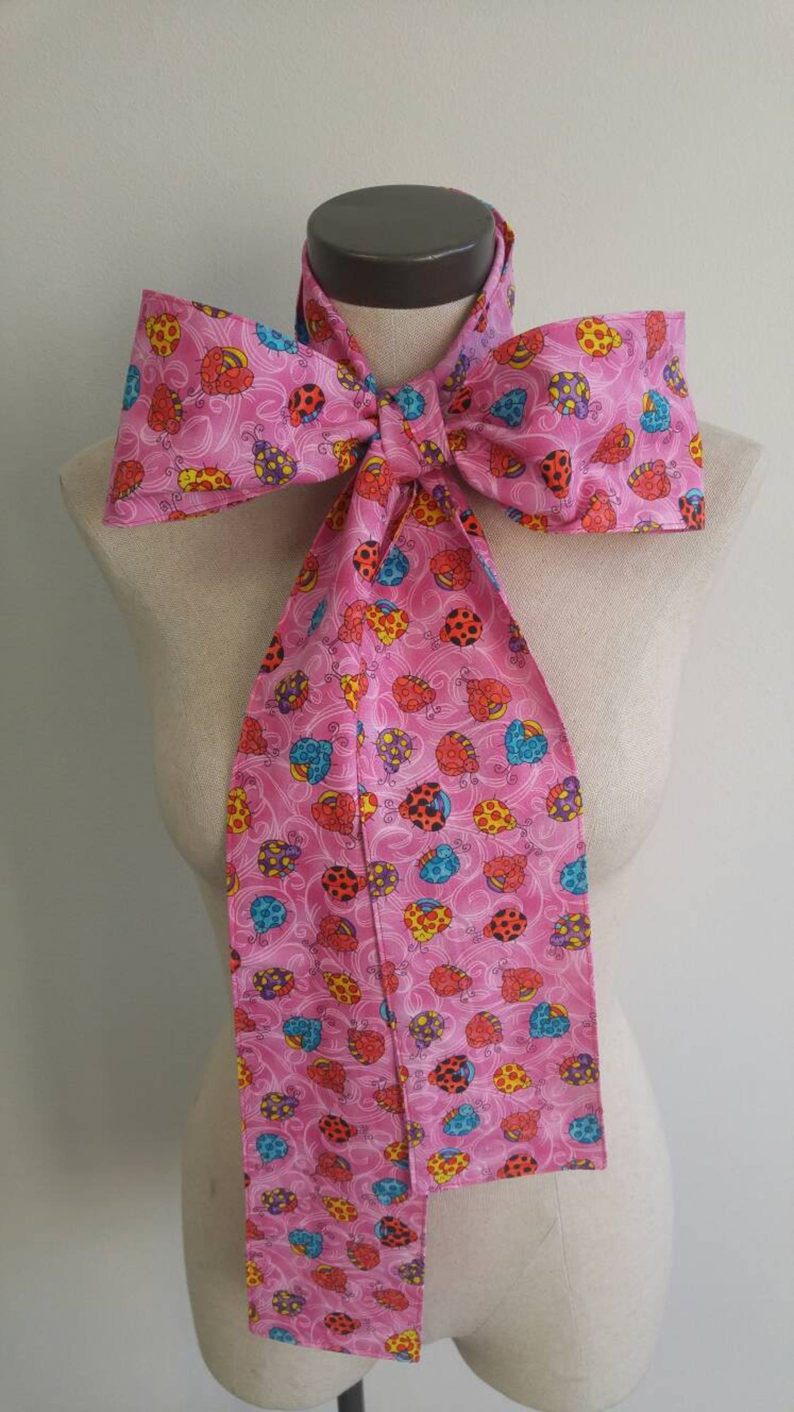 diy mad hatter bow tie