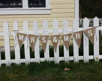 Upcycled MRS & MRS Burlap Banner white (with white felt backing) - Eco-Friendly Wedding Decor