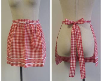 Vintage Red Apron, Red Checked Vintage Apron with pocket, Red and White Pinup Apron, Suzie Homemaker Apron, Ruffled Maid Apron, Ladies Small