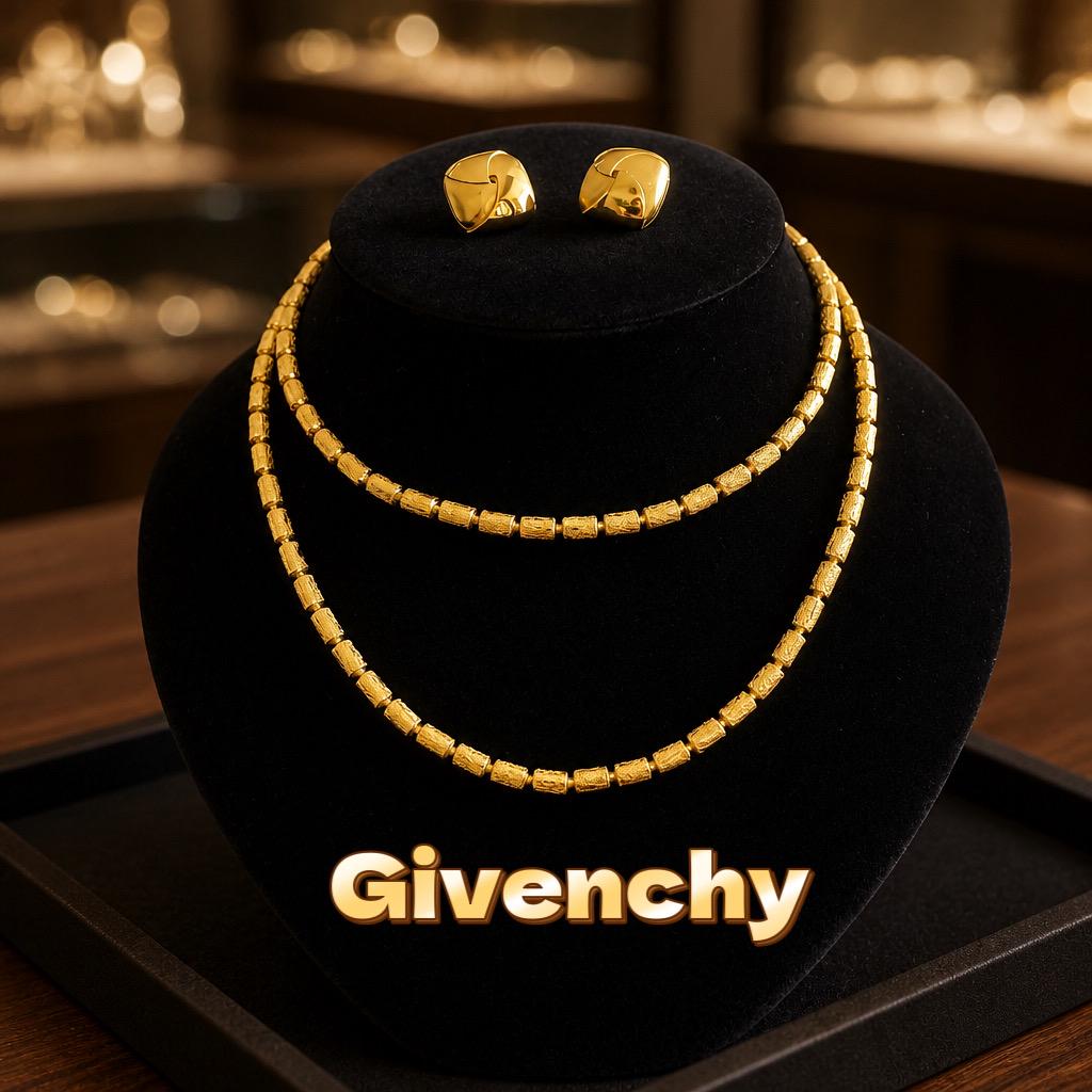 Givenchy Necklace and Earrings Set - Etsy