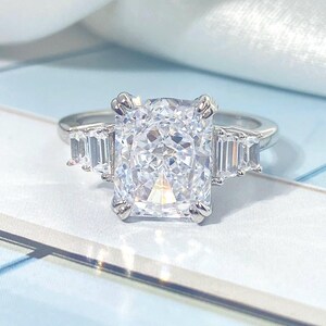 3CT Radiant Cut Moissanite Engagement Ring Tapered Baguette Side Stone Ring Solid White Gold Three Stone Ring Vintage Luxury Bridal Ring