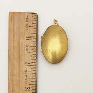 Oval Locket Vintage Brass 40mm Large oval locket 1.5&quot; Pendant