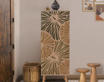 Scarpiera alta in stile scandinavo, con 3 ante, ideale per l'ingresso, con gambe in legno massello e design moderno.