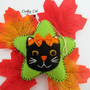 Halloween cat ornament, felt hanging cat star, black cats, Halloween cat decor, Halloween gift