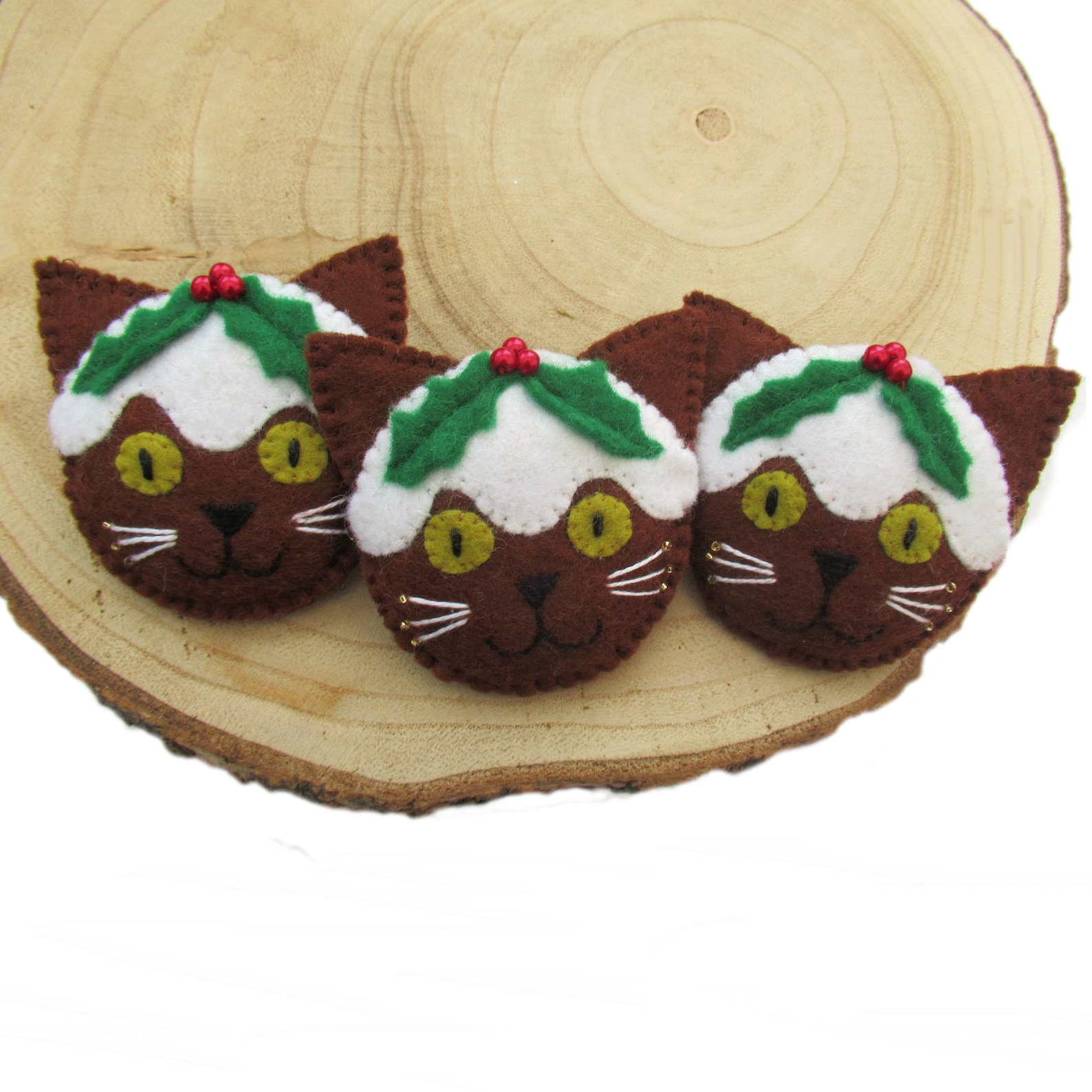 Cat brooch pin Christmas pudding cat pin Christmas cats cat Etsy