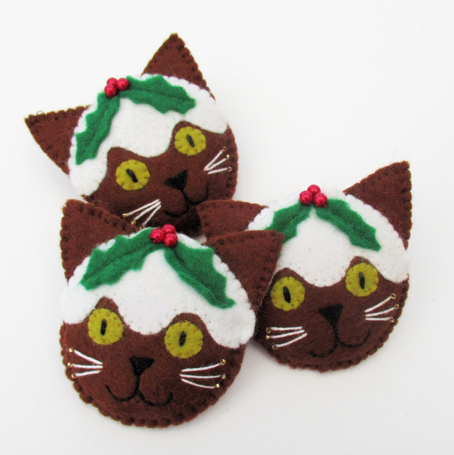 Cat brooch pin Christmas pudding cat pin Christmas cats cat Etsy