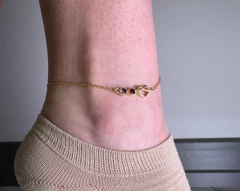 Personalisierter Birthstone Fußkettchen mit Herz, Benutzerdefiniertes Herz Birthstone Fußkettchen, Zierlicher Charm Fußkettchen, Birthstones Schmuck, Geschenk für sie