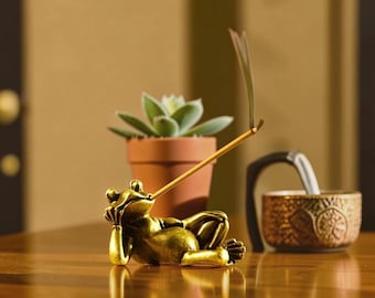 Porta incienso con forma de rana, divertida estatua de rana, decoración de bronce, adorno para mascotas, figura de animal retro, decoración de escritorio, hogar, regalo
