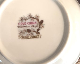 Gold China pine cone set