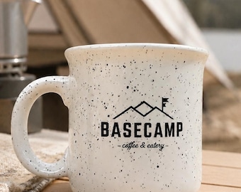 Taza de camping con logo personalizado y diseño moteado, taza de esmalte de 444 ml (15 oz), impresión a doble cara para 24 tazas.