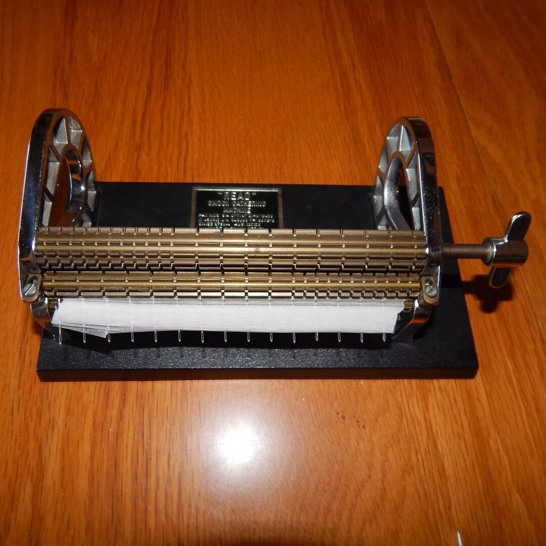 Compact READ PLEATER for Smocking 16 Row With Accessories Great