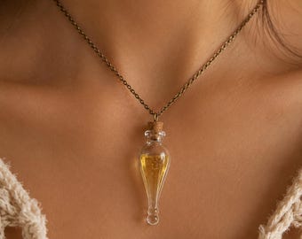 Collier de potion Felix Felicis | Pendentif bouteille en verre inspiré HP | Cadeau pour ventilateur HP | Bijoux fantaisie