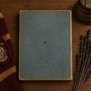 Trollkarlsbok | HP-inspirerad magisk trollkarlsbok | Samlarobjekt för cosplay-fans | Mini-grimoire i vintagestil för magifans bild 7