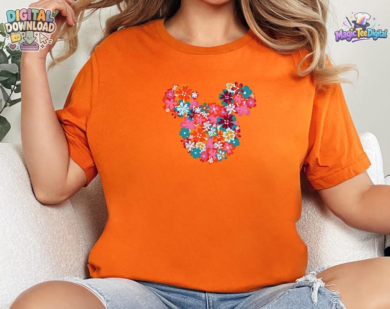 Blommig t-shirt med Musse Pigg-huvud, Disney-blommotiv PNG-nedladdning bild 7
