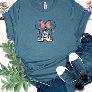 Download digitale PNG del castello di Minnie Mouse a forma di cuore, design per maglietta Disney Magic immagine 5