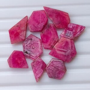 Johnson Ruby Sheen Sapphire Gemstone Slice Lot, 26.30 Caret Size 9-14 MM,