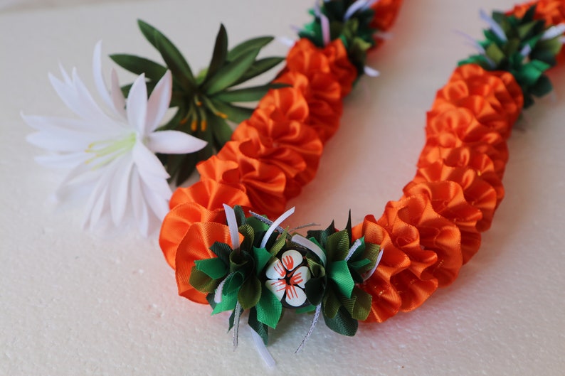 Hawaiian Ribbon Lei Plumeria Orange with Painted White Hibiscus Kukui Nut