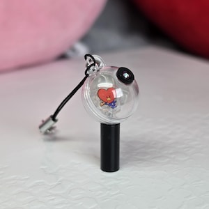 Bts taehyung keyring - Etsy 日本