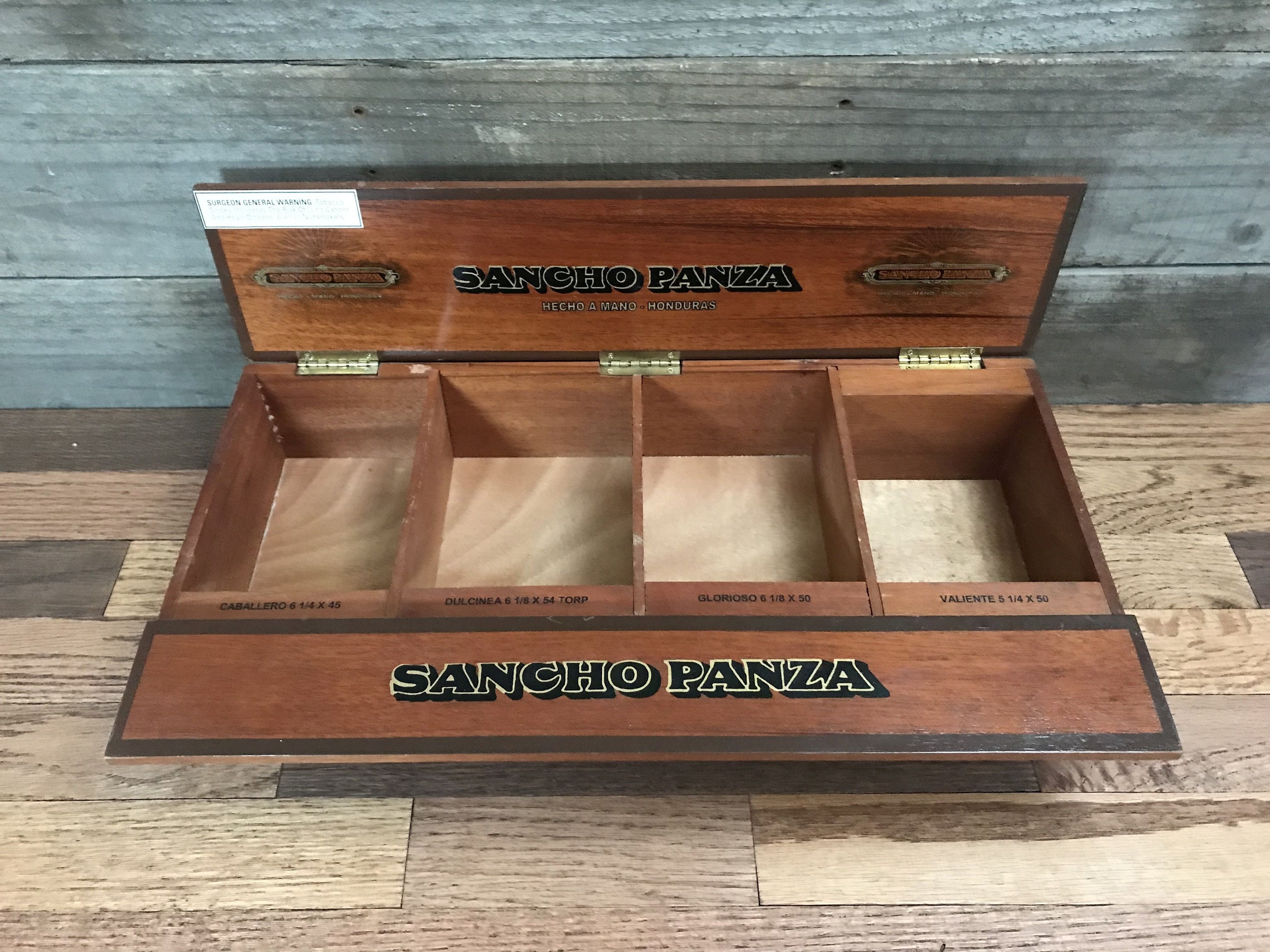 Vintage Empty Wood Cigar Box, Dovetail Corners, Arturo Fuente