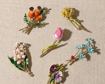 Broche fleur perle émaillée, bijoux botaniques, collection mois anniversaire, broche de mariage, broche fleur anniversaire personnalisée, broche vintage,