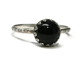 8mm Black Onyx Crown Ring Skinny Beaded Band Vintage Silver