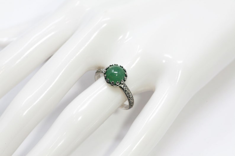8mm Aventurine and Sterling Silver Ring on Symmetrical Flower Pattern Band in Antique Silver Finish