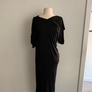 Stunning Jean Muir Black Rayon Jersey Knit Asymmetrical Dress-Size 10 US image 1