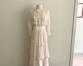 Romantic Vintage authentic Victorian tiered gown-Size S