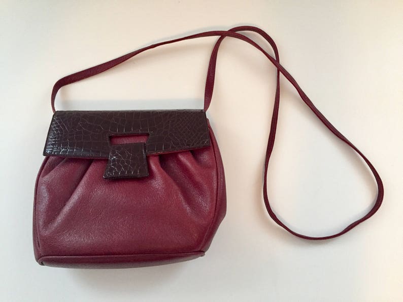 Vintage Valentino Garavani crossbody red leather bag with oxblood snake flap image 6