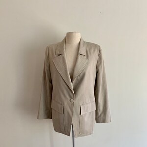 Valentino Boutique vintage 1980s lightweight tan wool blazer-size S/M image 2