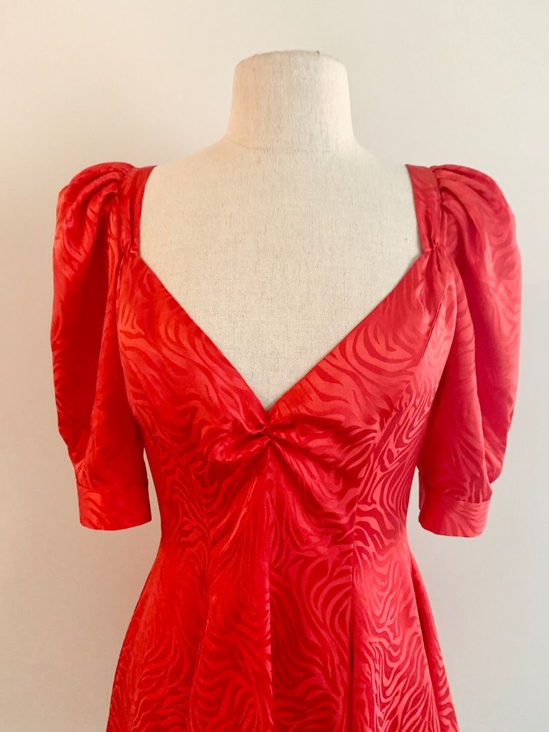 Oscar de la Renta red silk sweetheart neckline mini dress-size XXS/XS 画像 2