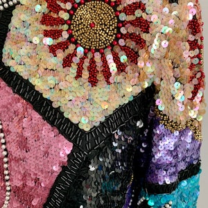 Striking abstract beaded and sequined short evening jacket. Size S image 8