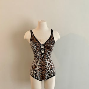 Vanity Fair leopard print pantie corsalette bodysuit-size 32B