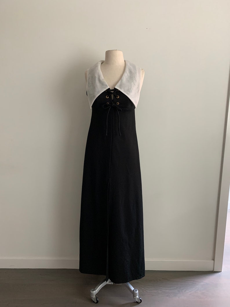 Junior Vogues 70s black disco maxi dress w/organza collar-Size XS/S image 3