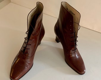 Bally brown leather lace up victorian style boots-size 9