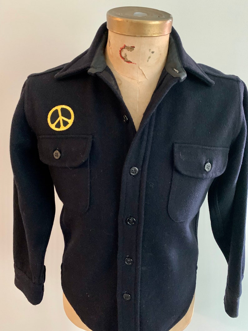 Van Heusen Windbreaker CPO Navy wool shirt jacket with peace sign patch-size S image 3