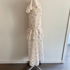 1930s vintage cotton dotted floral Gatsby tea dress with shawl collar and hip flounces-size M image 4