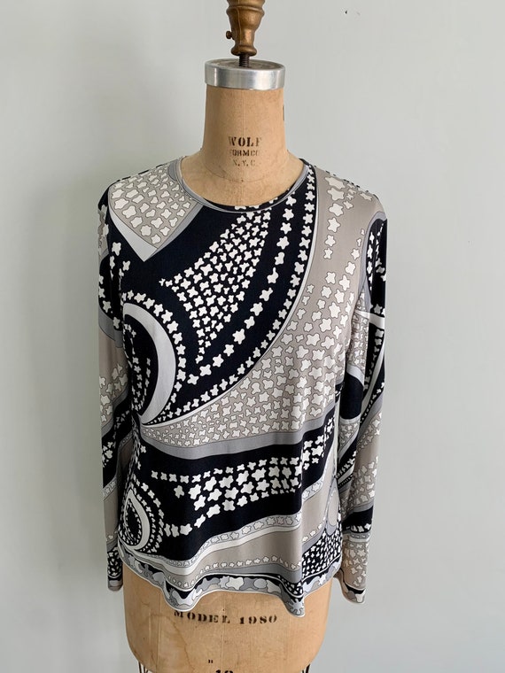 Averado Bessi black/white/grey graphic silk top-s… - image 3