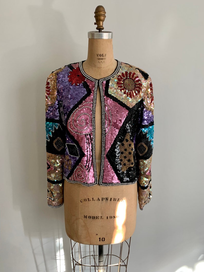 Striking abstract beaded and sequined short evening jacket. Size S image 1