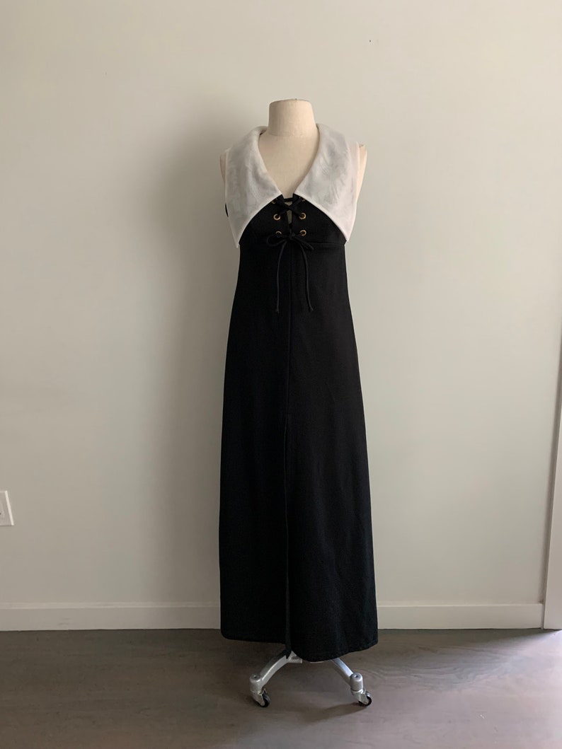 Junior Vogues 70s black disco maxi dress w/organza collar-Size XS/S image 2