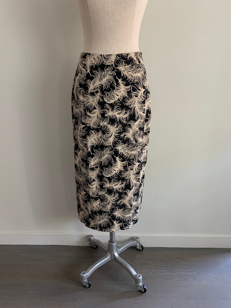 Norma Kamali 1980s Rayon feather print pencil skirt with kick pleat image 5