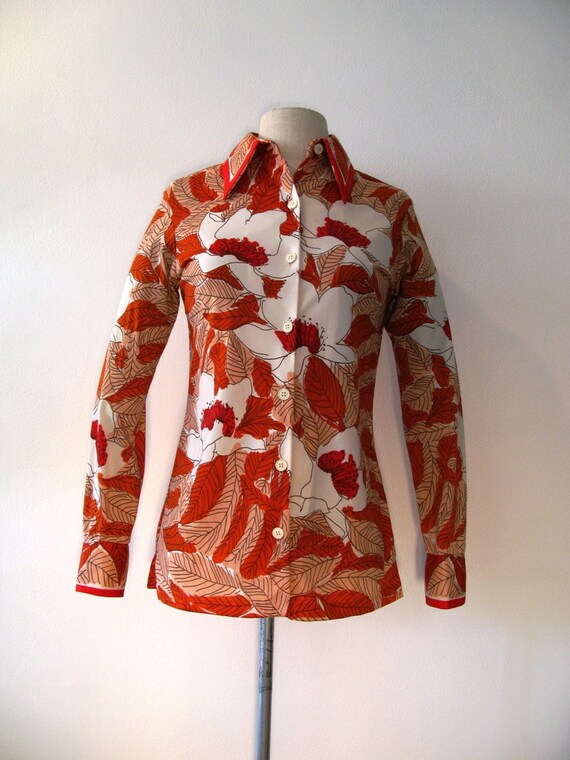 1970's Vera Rust/Beige Floral Nylon Blouse-Size M - image 2