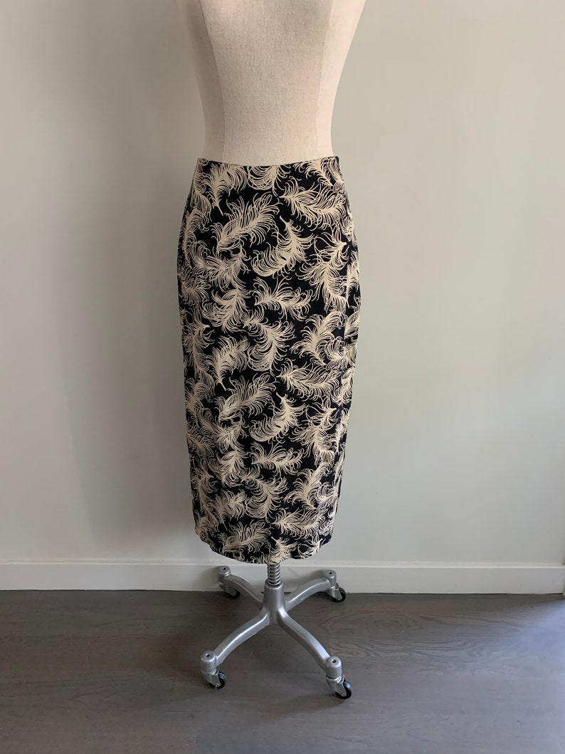 Norma Kamali 1980s Rayon feather print pencil skirt with kick pleat image 2