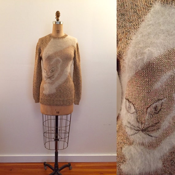 1970s beige & cream puffy sleeve novelty cat sweat