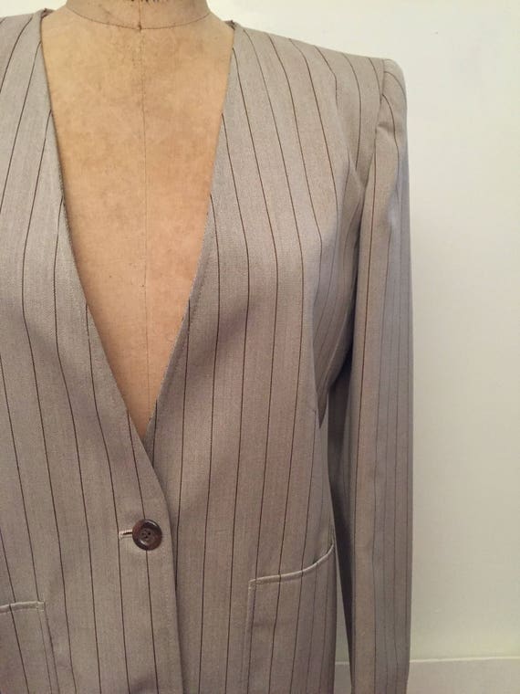 Valentino Boutique pinstripe 80s blazer - image 7