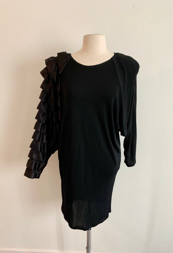 Vintage 70s/80s Don Kline dramatic one ruffled sl… - image 2