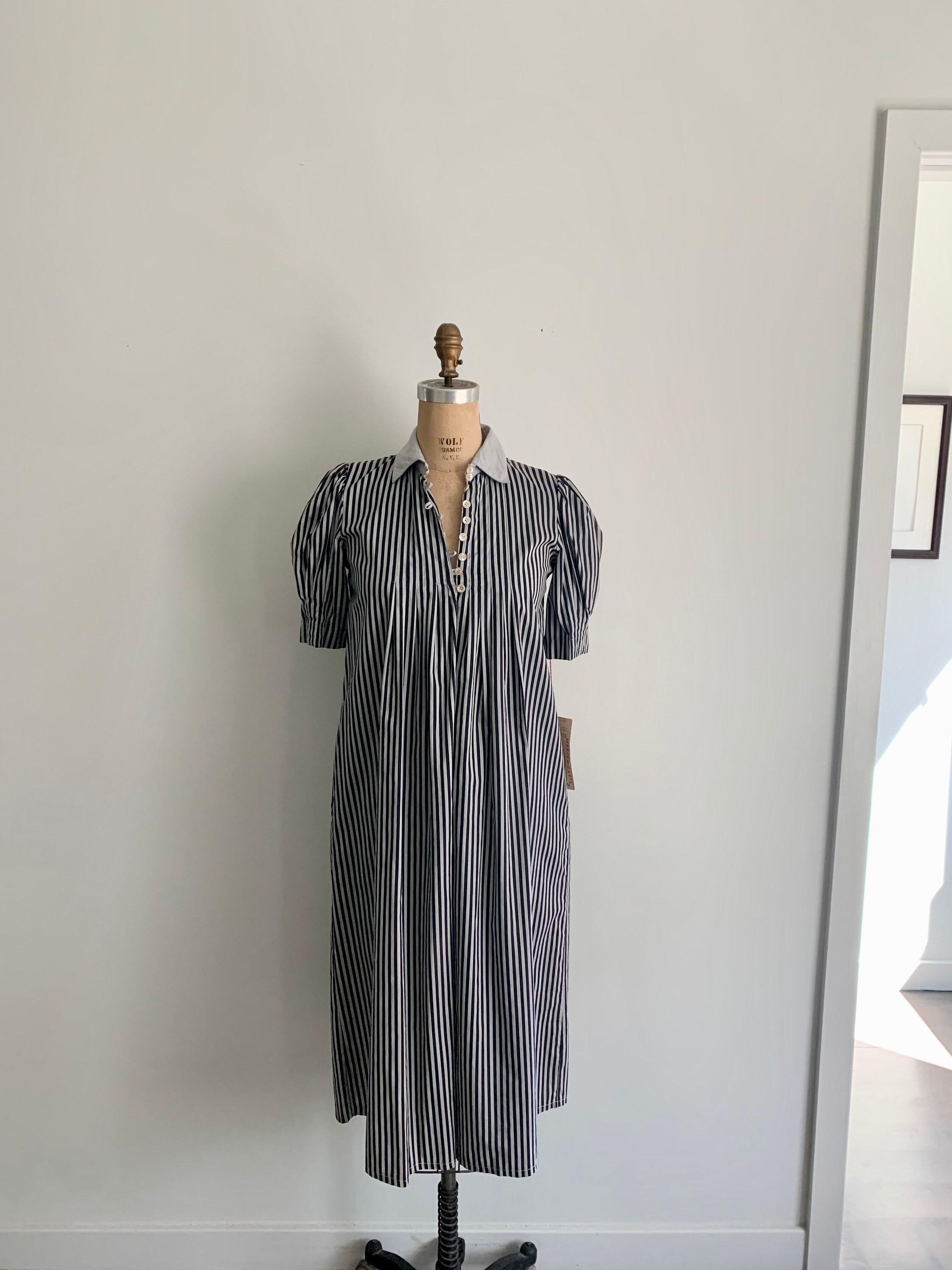 Giorgio Sant Angelo Marjer-Parts grey and black stripe puff sleeve dress-Size 8