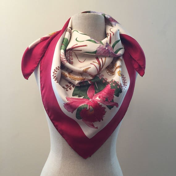 tan gucci scarf