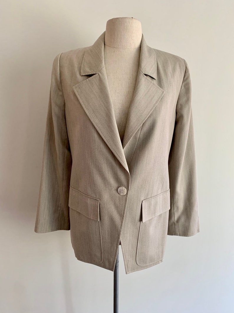 Valentino Boutique vintage 1980s lightweight tan wool blazer-size S/M image 6