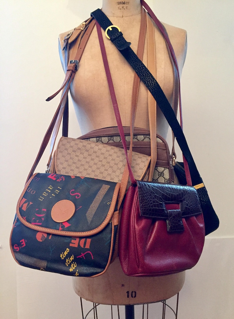 Vintage Valentino Garavani crossbody red leather bag with oxblood snake flap image 2